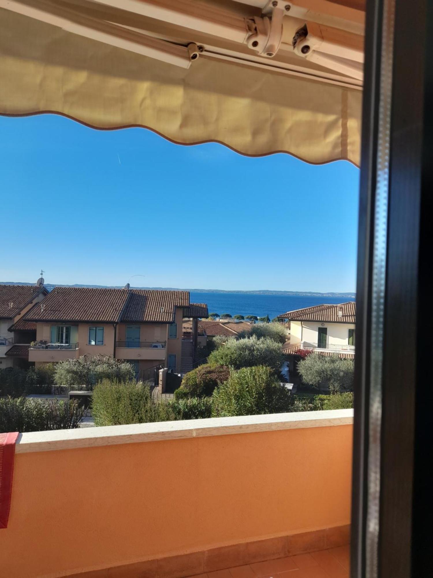 Mahatma Residence Lake View Lazise Esterno foto
