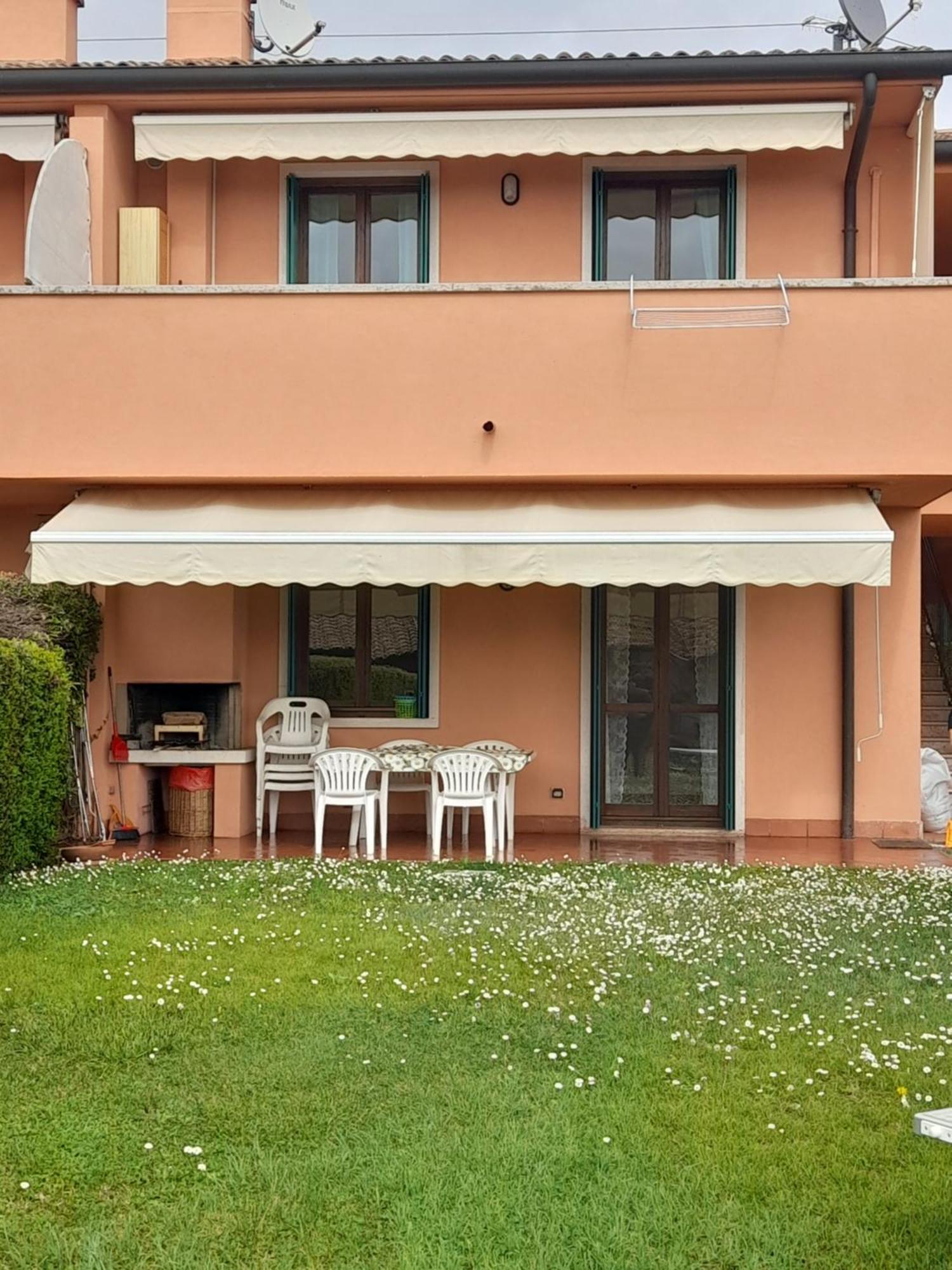 Mahatma Residence Lake View Lazise Esterno foto