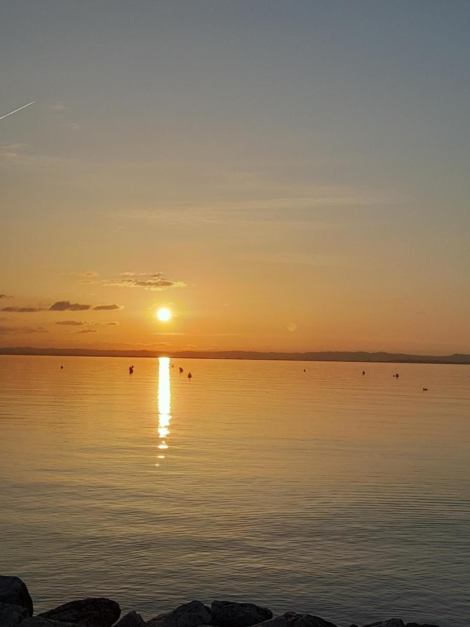 Mahatma Residence Lake View Lazise Camera foto