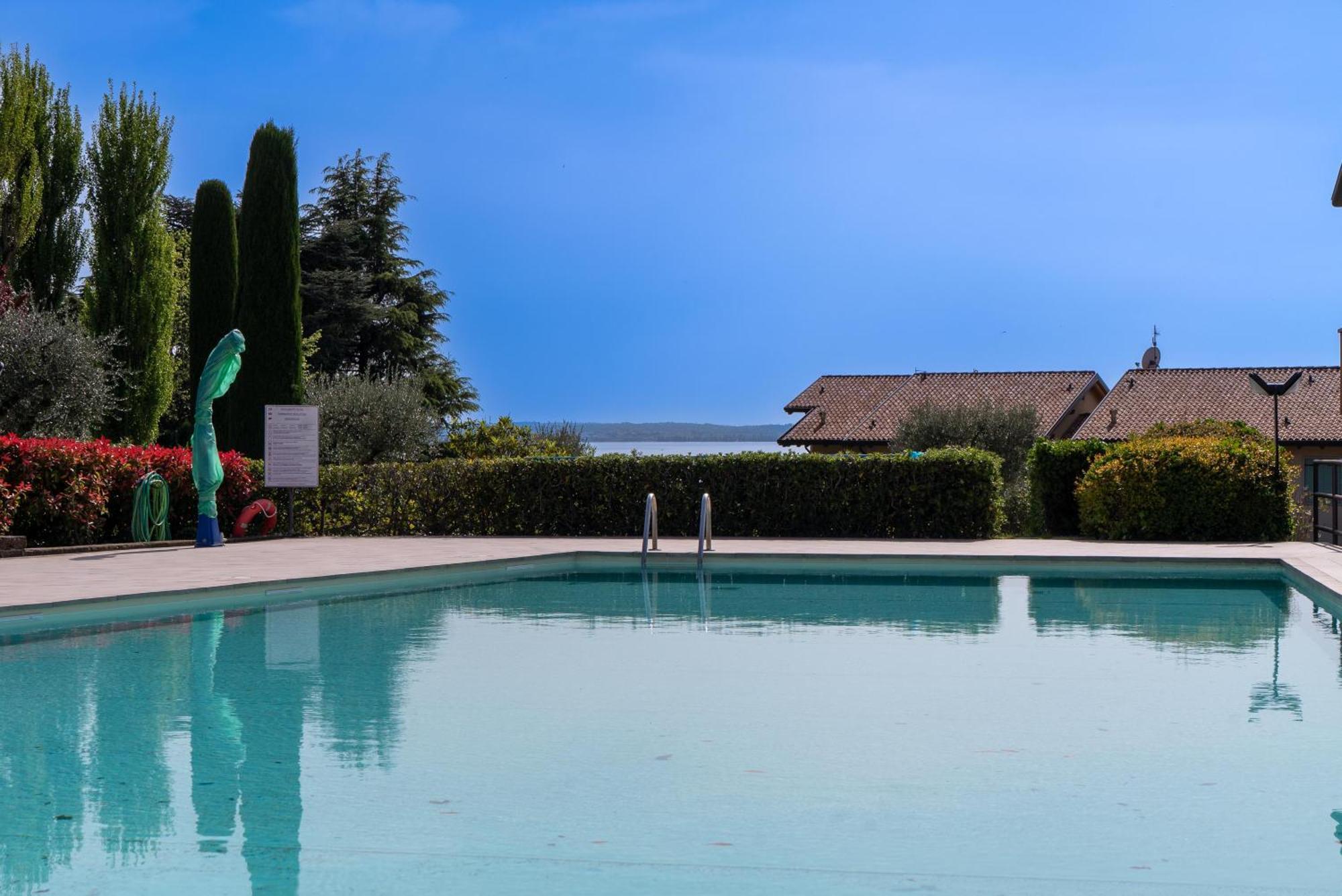 Mahatma Residence Lake View Lazise Esterno foto